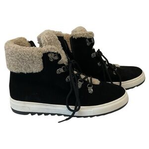 Aqua College waterproof boot size 9M NWT